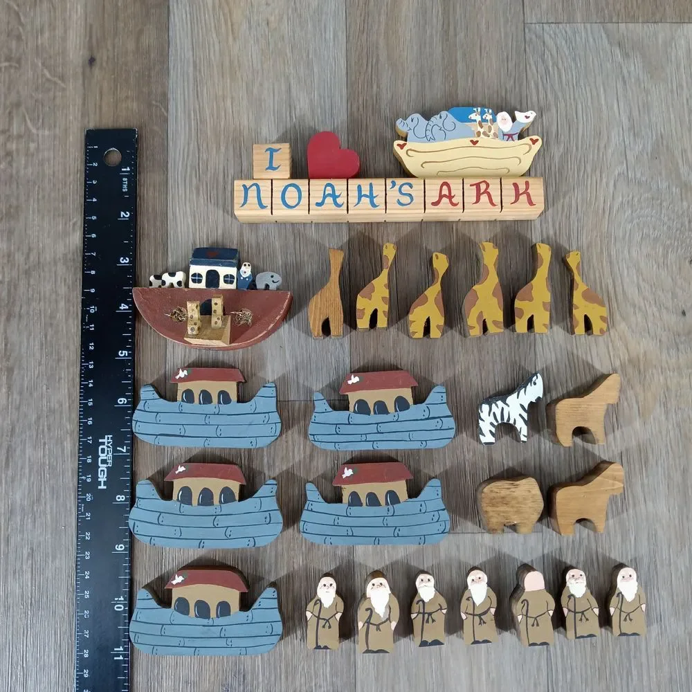 Handcrafted Wooden Noah's Ark Shelf Sitting Decor Set with Animals and Figures‎